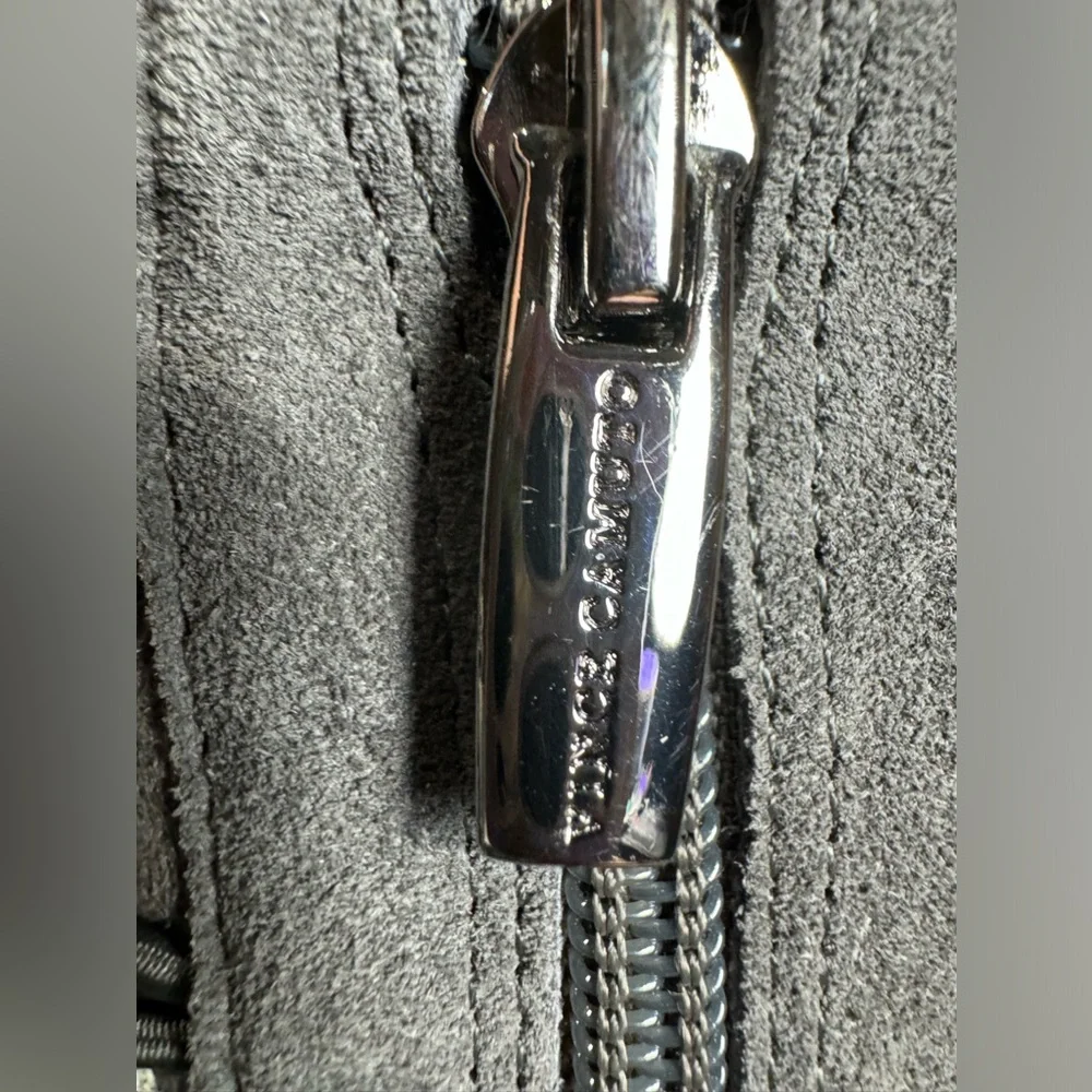 Vince Camuto excellent preowned